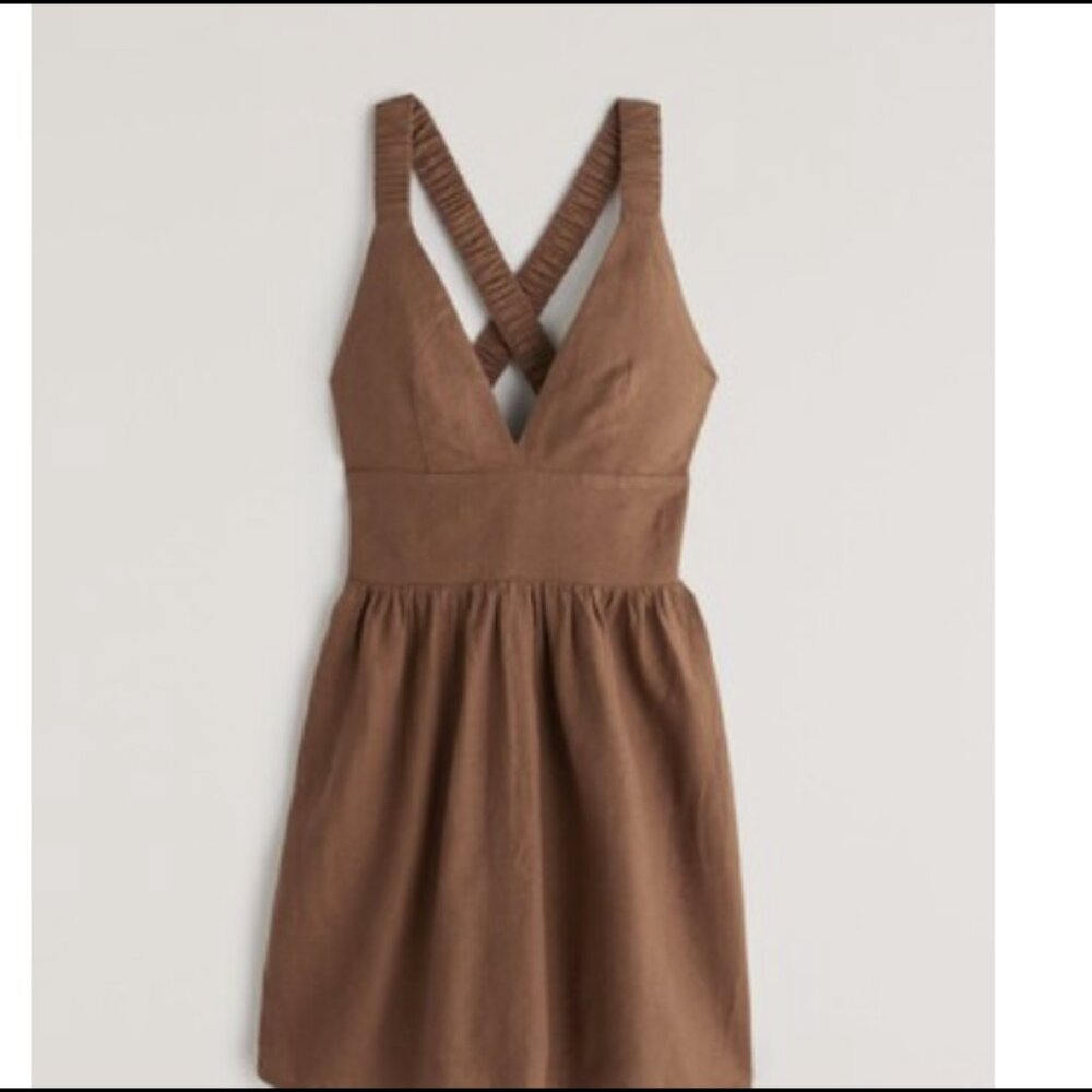 Abercrombie and Fitch Women's Scrunchie Strap Skort Size Small- Orange Spice